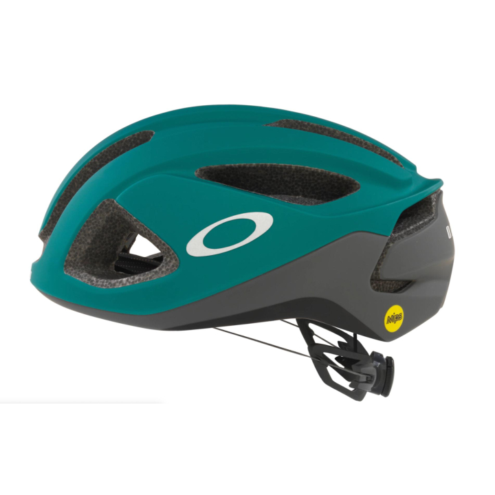 OAKLEY ARO3 Europe Bayberry Šalmas